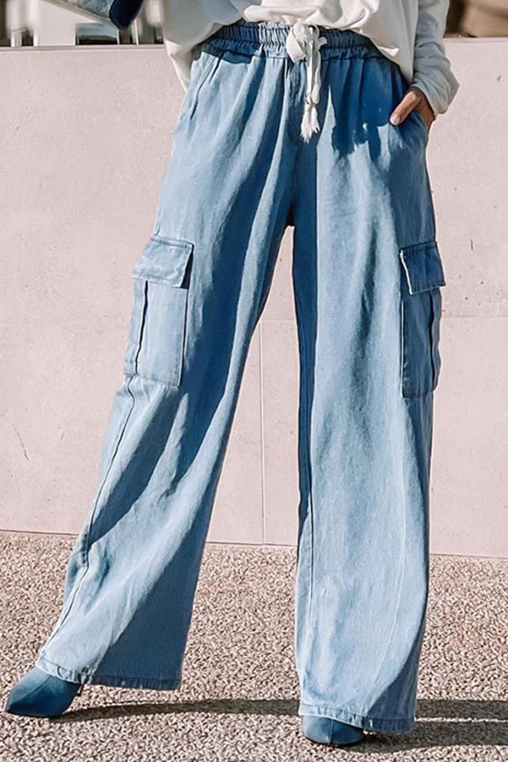 Wide Leg Chambray Cargo Jeans