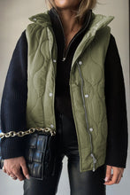 Load image into Gallery viewer, Quilted Vest
