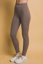 Load image into Gallery viewer, Love Tree High Waist Leggings with Side Pockets
