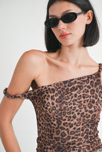 Load image into Gallery viewer, Animal Print Off the Shoulder Top
