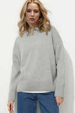 Load image into Gallery viewer, Round Neck Sweater
