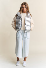 Load image into Gallery viewer, Shiny Metallic Puffer Vest
