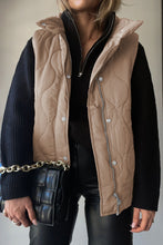 Load image into Gallery viewer, Quilted Vest
